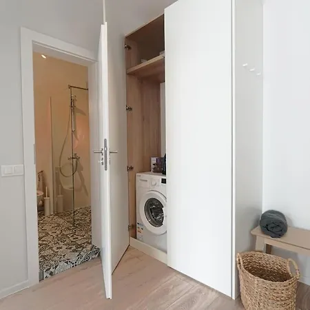 Modern Sunny & Airy Apt In Business Area & Airport Parking Spot Apartment Sofia