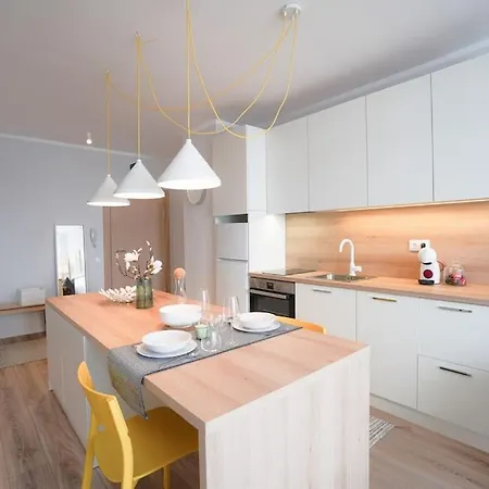 Modern Sunny & Airy Apt In Business Area & Airport Parking Spot * Sofia
